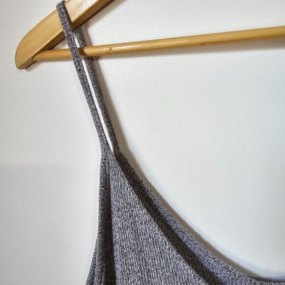 Forever 21 Gray Tank Top - Picture 4 of 11